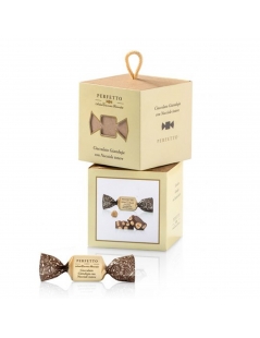Cubotti di cioccolato gianduja con nocciole intere, antica torroneria